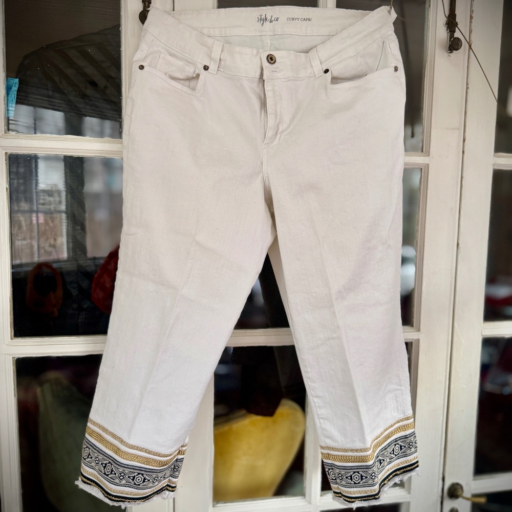 Style & Co Curvy Capri Jeans white cropped Sz. 14